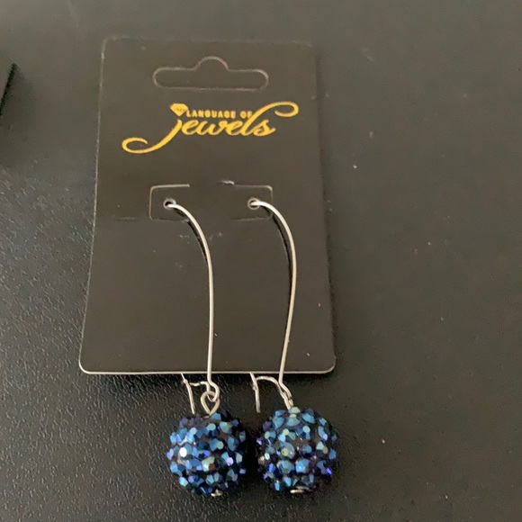 Candie's Jewelry - 3/$10 NWT hanging blue crystal earrings